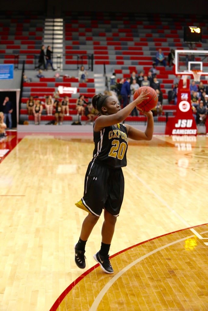 Tremeria Britt's layup with less than two minutes to play gave Oxford the lead for good in its semifinal game with Pleasant Valley. (Photos by Kristen Stringer/Krisp Pics Photography)