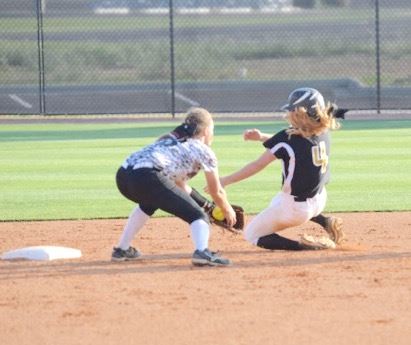 Oxford's Taylor Ellison (4) is about to be tagged out at second base in the Lady Jackets' 1-0 loss to Southside. (Photo by B.J. Franklin/GungHo Photos)