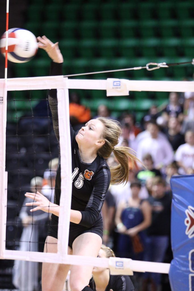 Taylor Spradley had 11 kills in the finals and 42 in the Elite Eight. (This is not the play that prompted discussion in the second set.) 