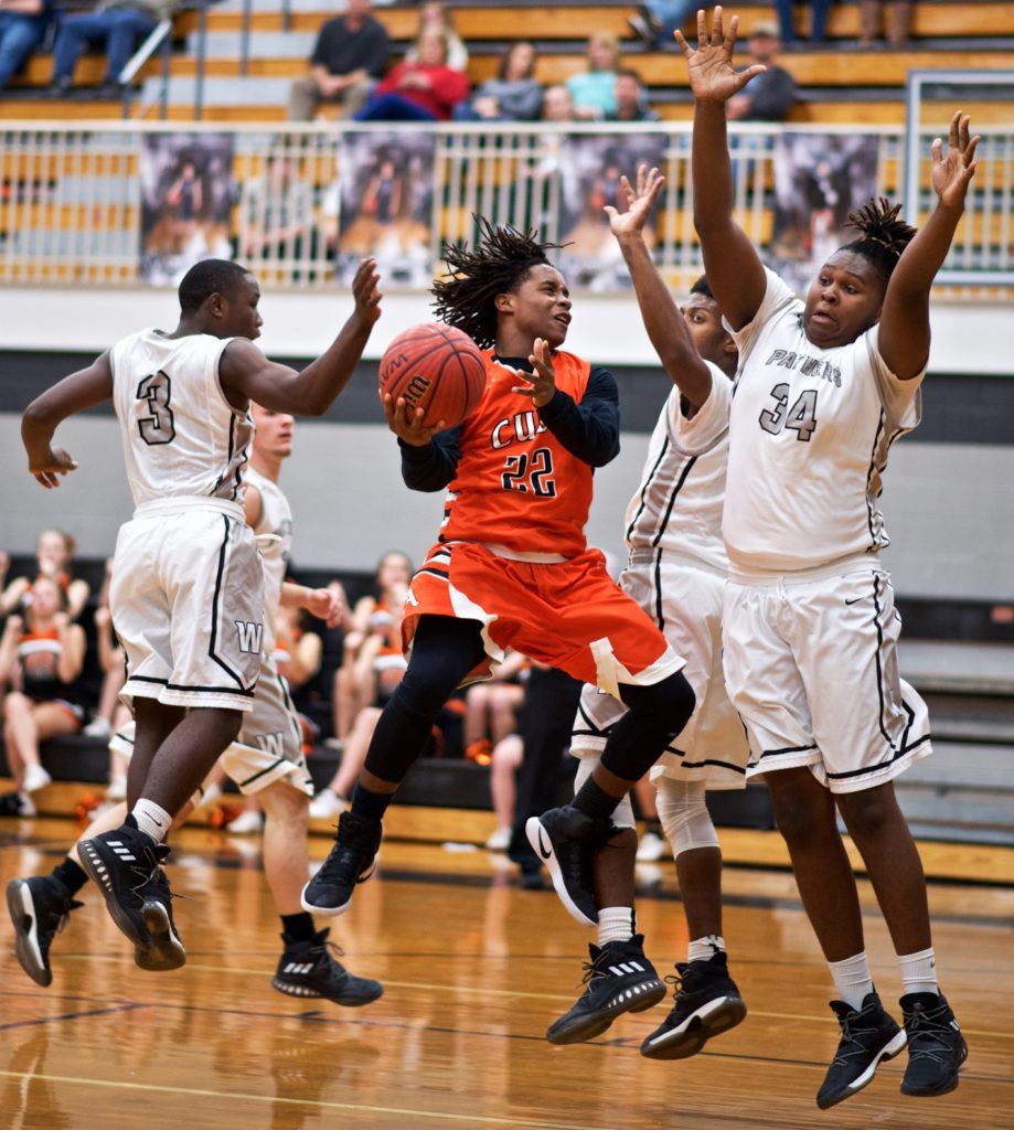 Romeo Dye (22) got Alexandria going against Wellborn with 12 points in the first quarter. (Photo by B.J. Franklin/GungHo Photos)