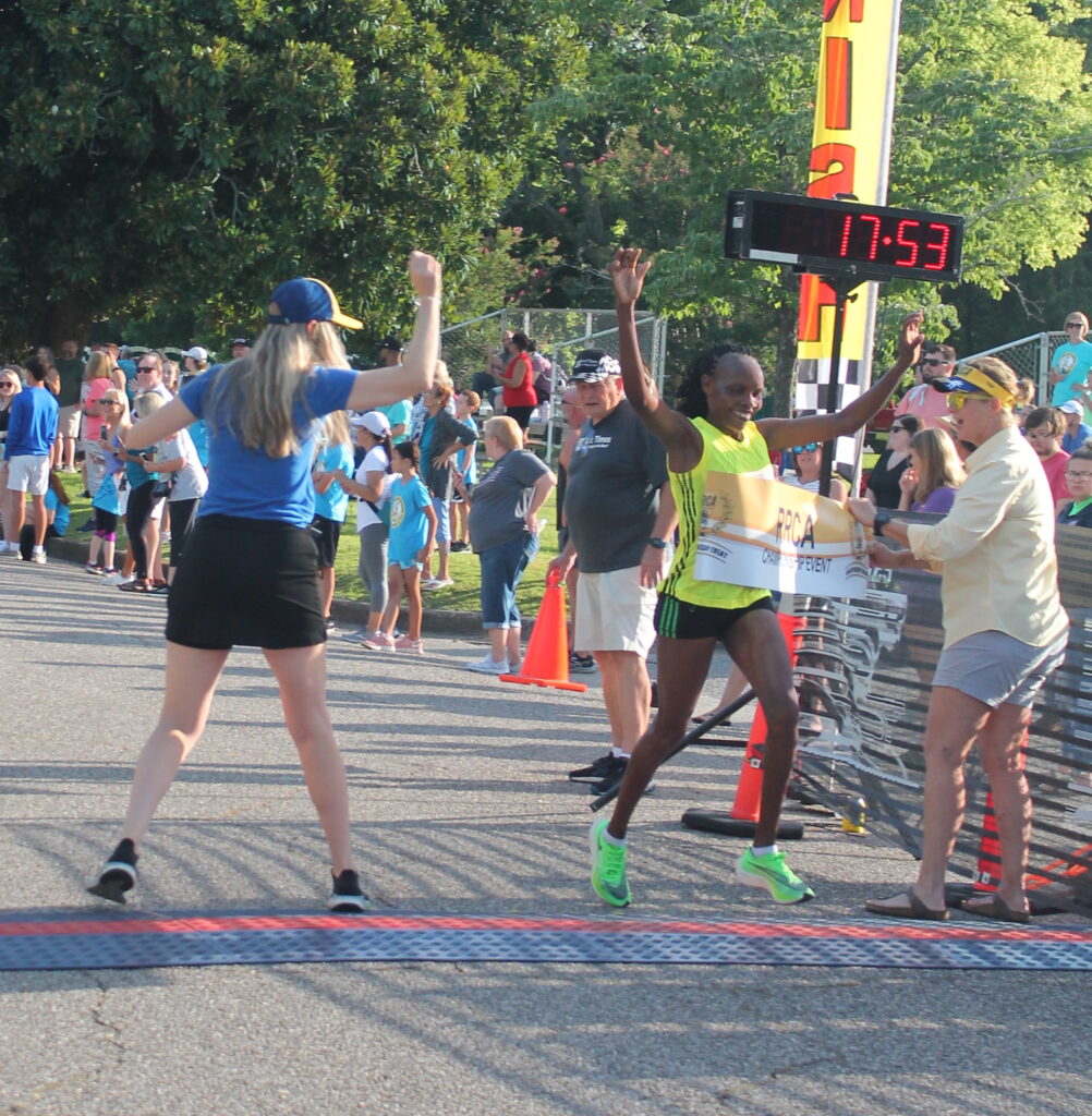 Beatrice Jepchumba wins the women’s Woodstock. (Photo by Allen J. Long).