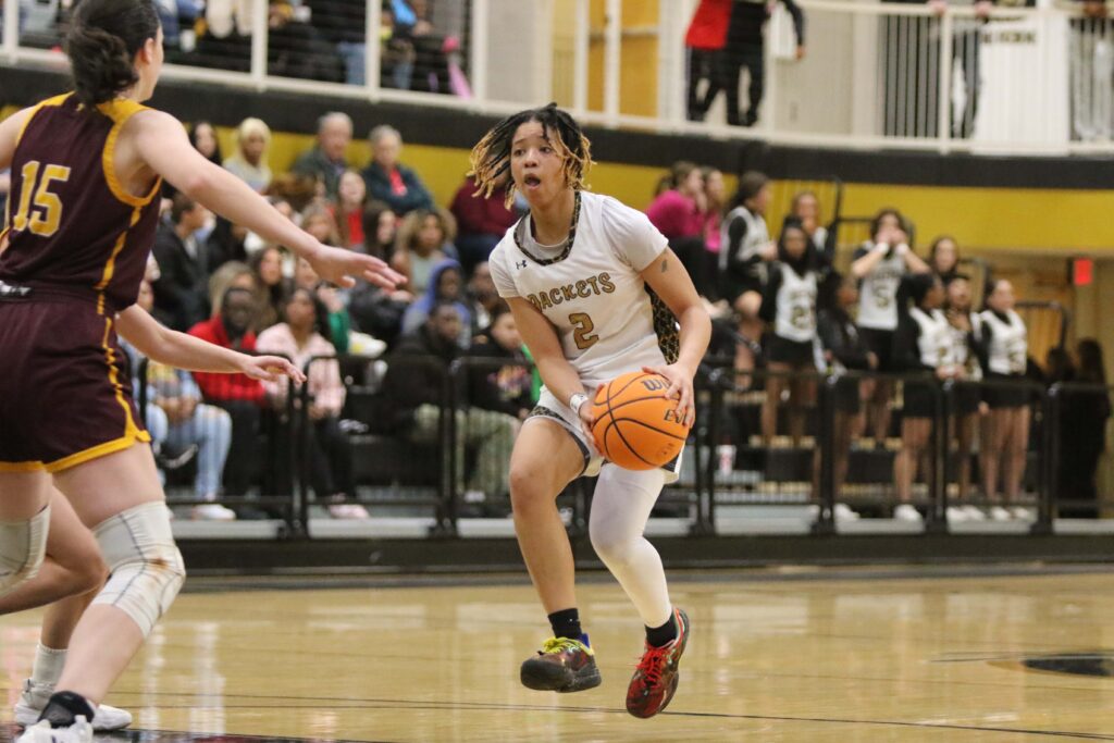 Oxford’s Justice Woods led all scorers with 20 points. (Photo by Mike Lett/Lett’s Focus Photography)