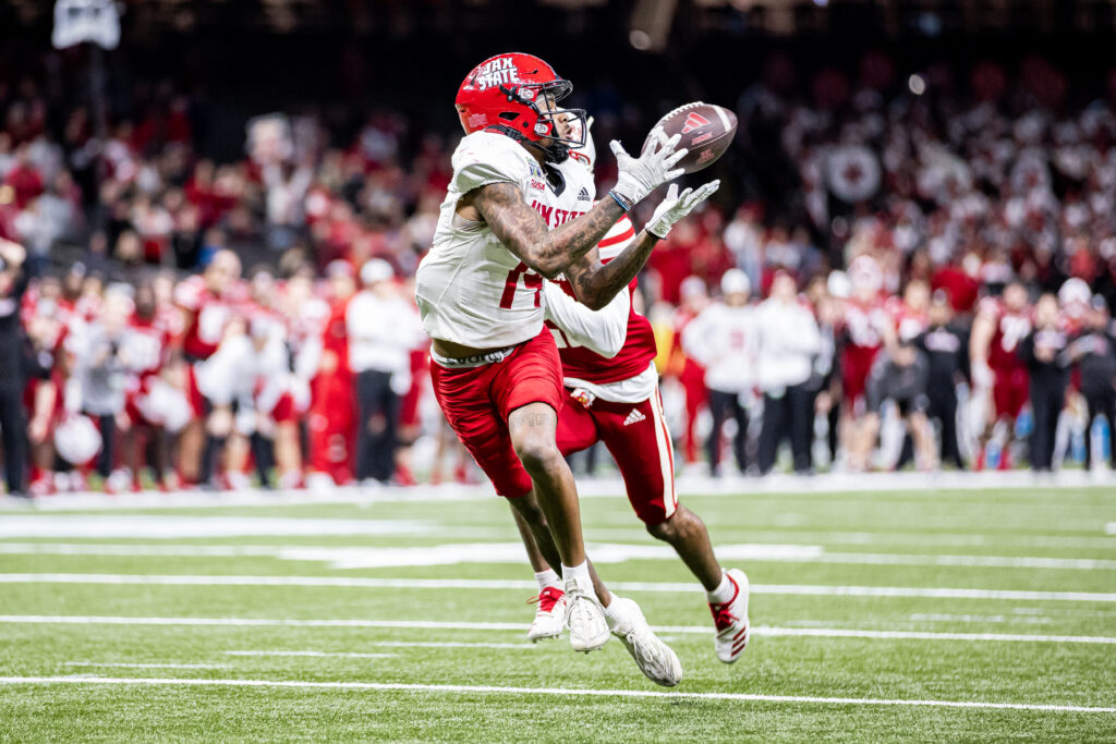 Perry Carter catches the game-tying touchdown pass with 1:46 left in regulation as Jax State forced overtime against Louisiana in Saturday’s R+L Carriers Bowl. (Photo by Brandon Phillips/Jax State)